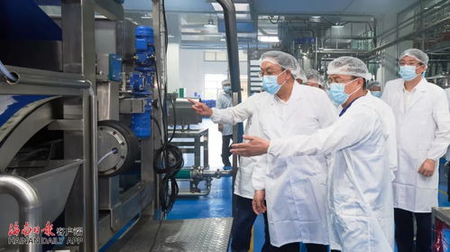 馮飛在瓊海市調(diào)研經(jīng)濟(jì)社會(huì)高質(zhì)量發(fā)展情況并看望慰問(wèn)老黨員